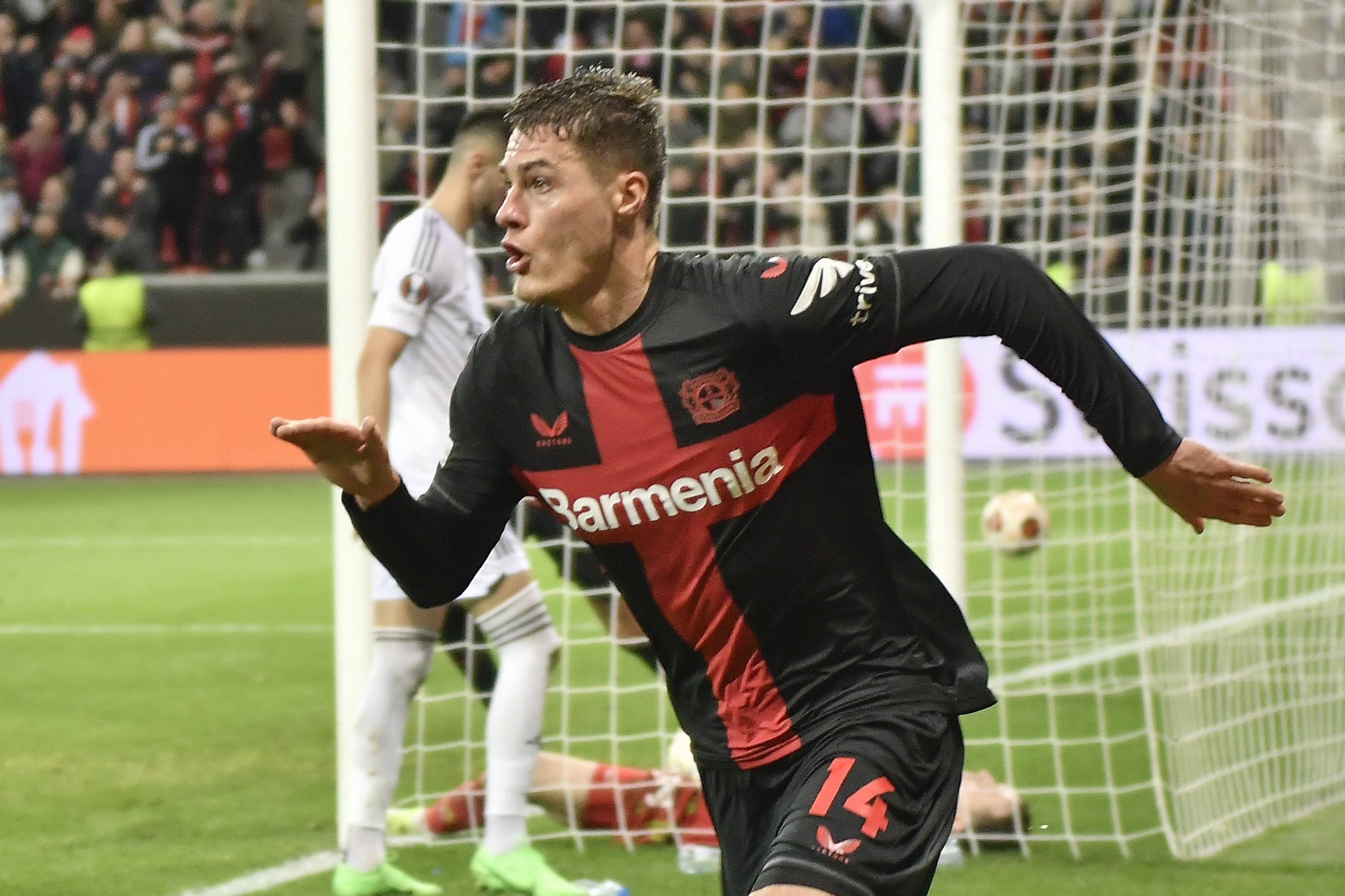 AIYOUXI-包含西汉姆今晚状态回暖，志在欧联名次提升，球迷炸锅，球队文化再被提及的词条